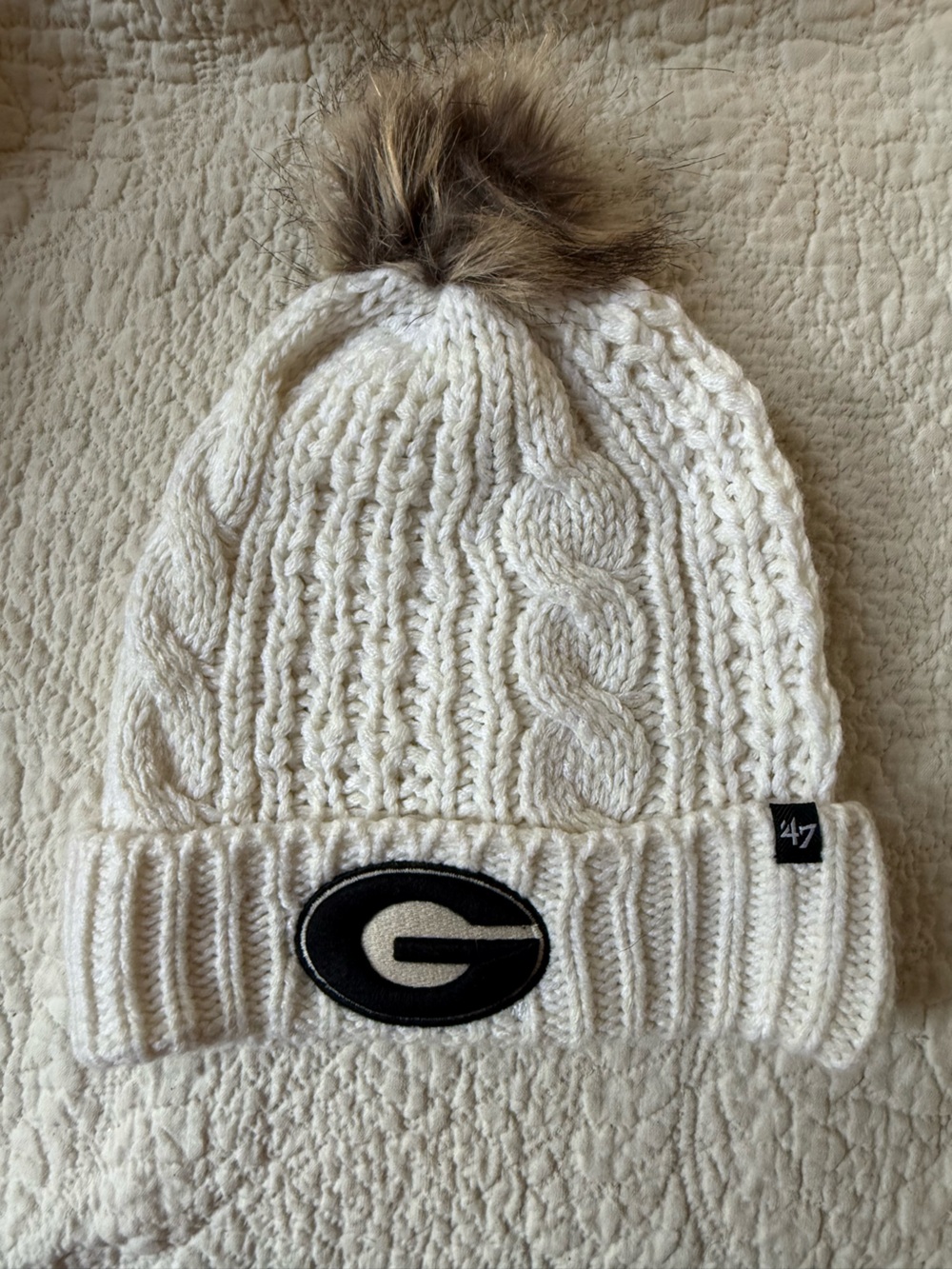 ’47 Brand Georgia Bulldogs UGA Cable Knit Faux Fur Pom Beanie White